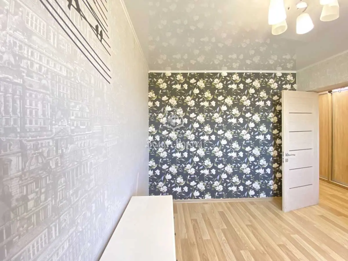 Фото Продаю 3-комнатную квартиру, 82.1 кв. м, Набережная ул.  Вышгород, цена: 97000 USD, код 6954