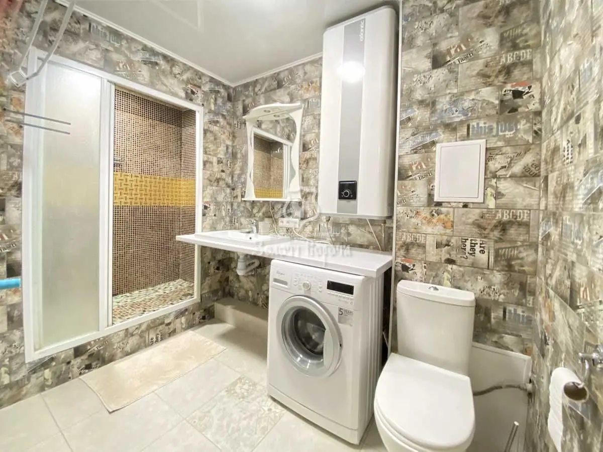 Фото Продаю 3-комнатную квартиру, 82.1 кв. м, Набережная ул.  Вышгород, цена: 97000 USD, код 6954