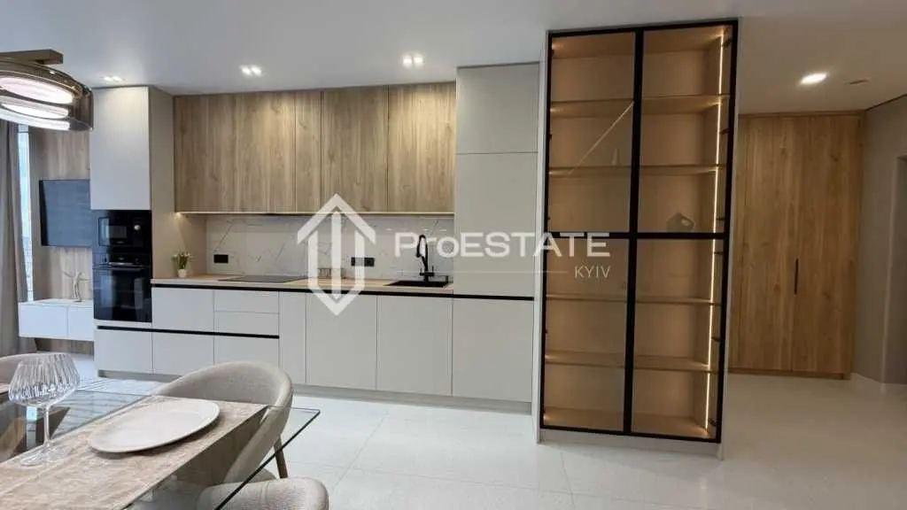 Фото Selling a 2-room apartment, 71 sq.m., Oleksandra Olesya street  Kyiv, price: 8142317 UAH, code 6955