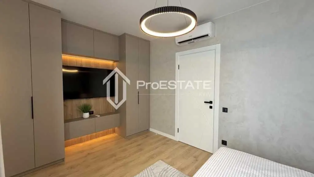 Фото Selling a 2-room apartment, 71 sq.m., Oleksandra Olesya street  Kyiv, price: 8142317 UAH, code 6955