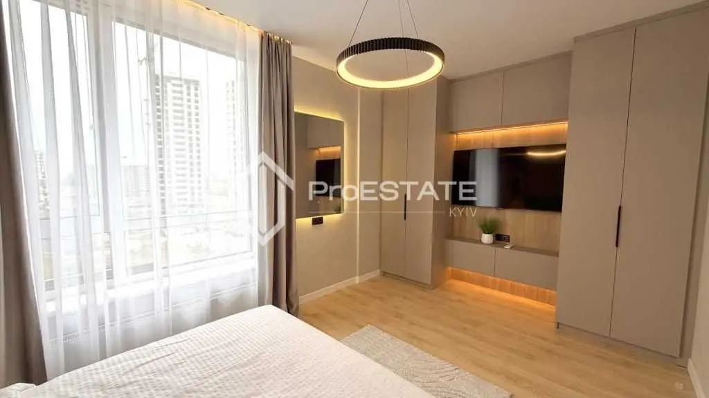 Фото Selling a 2-room apartment, 71 sq.m., Oleksandra Olesya street  Kyiv, price: 8142317 UAH, code 6955