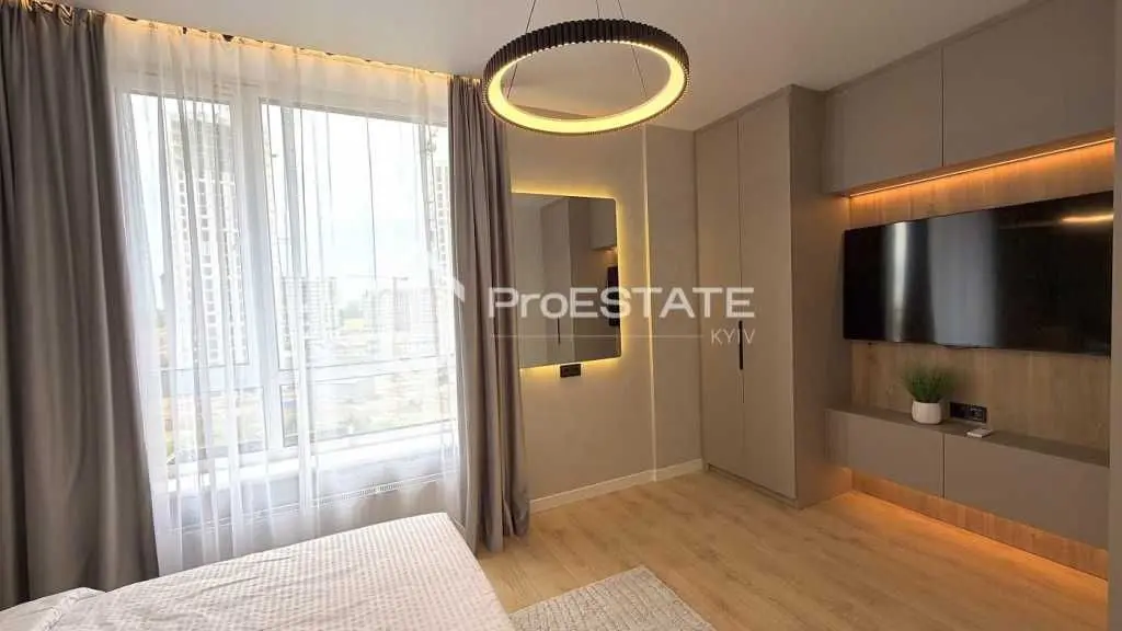 Фото Selling a 2-room apartment, 71 sq.m., Oleksandra Olesya street  Kyiv, price: 8142317 UAH, code 6955