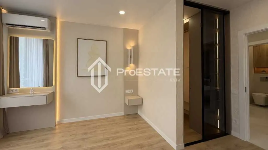Фото Selling a 2-room apartment, 71 sq.m., Oleksandra Olesya street  Kyiv, price: 8142317 UAH, code 6955