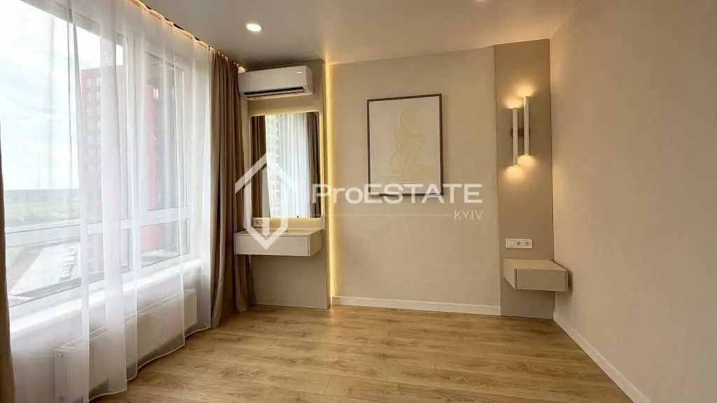 Фото Selling a 2-room apartment, 71 sq.m., Oleksandra Olesya street  Kyiv, price: 8142317 UAH, code 6955