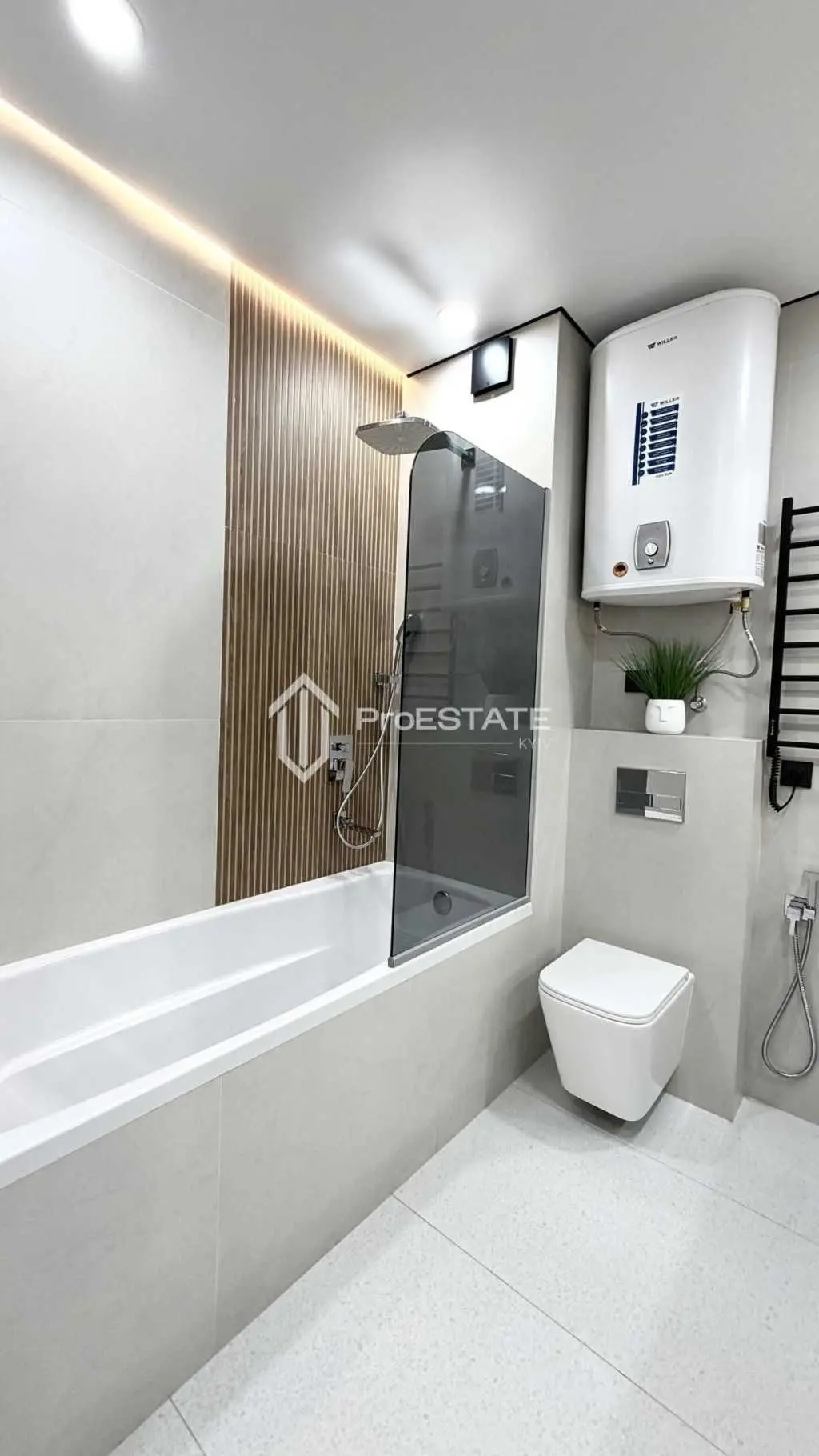 Фото Selling a 1-room apartment, 44 sq.m., Oleksandra Olesya street  Kyiv, price: 5405781 UAH, code 6956