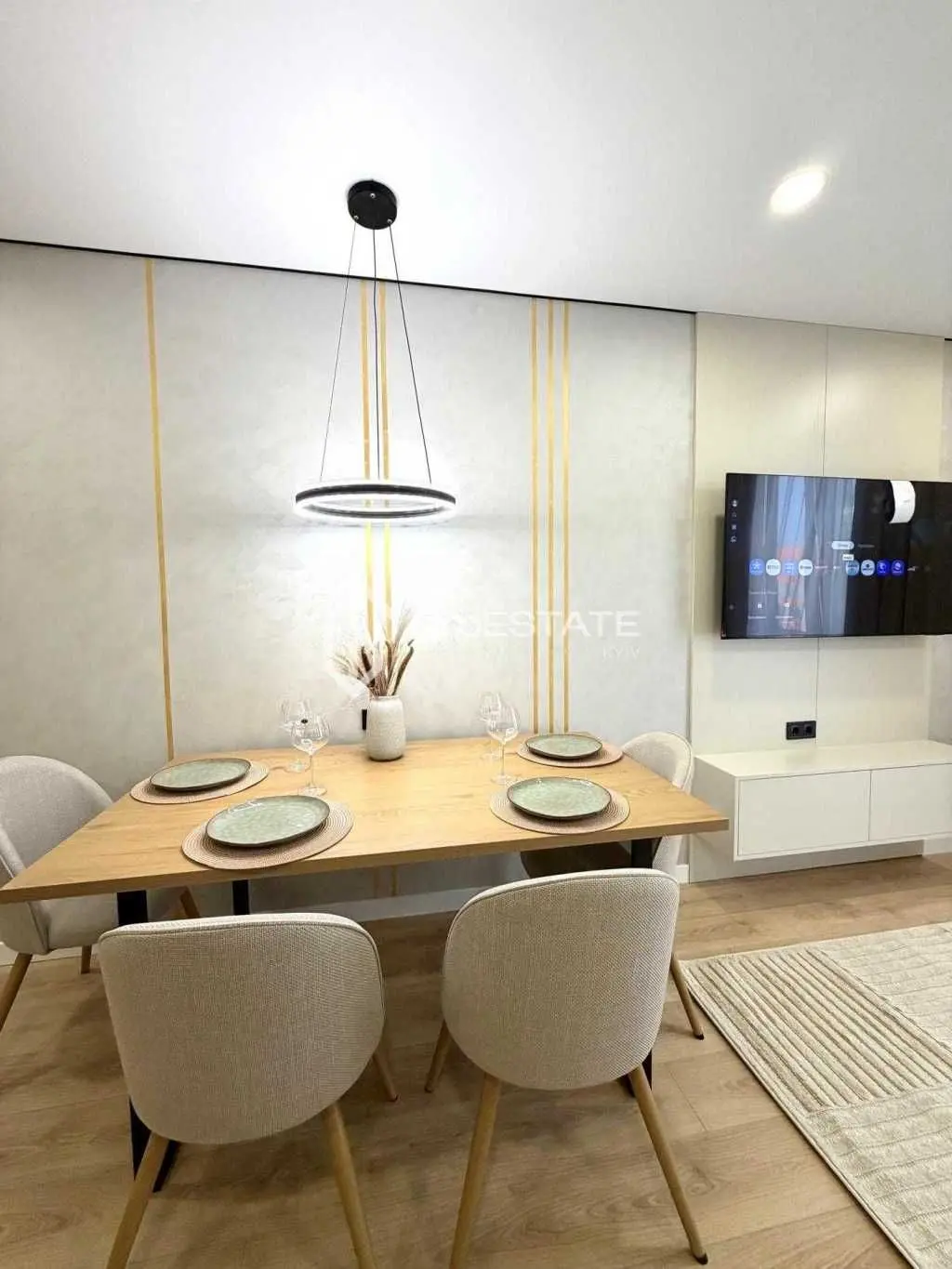Фото Selling a 1-room apartment, 44 sq.m., Vsevoloda Zmiyenka street  Kyiv, price: 5271197 UAH, code 6957