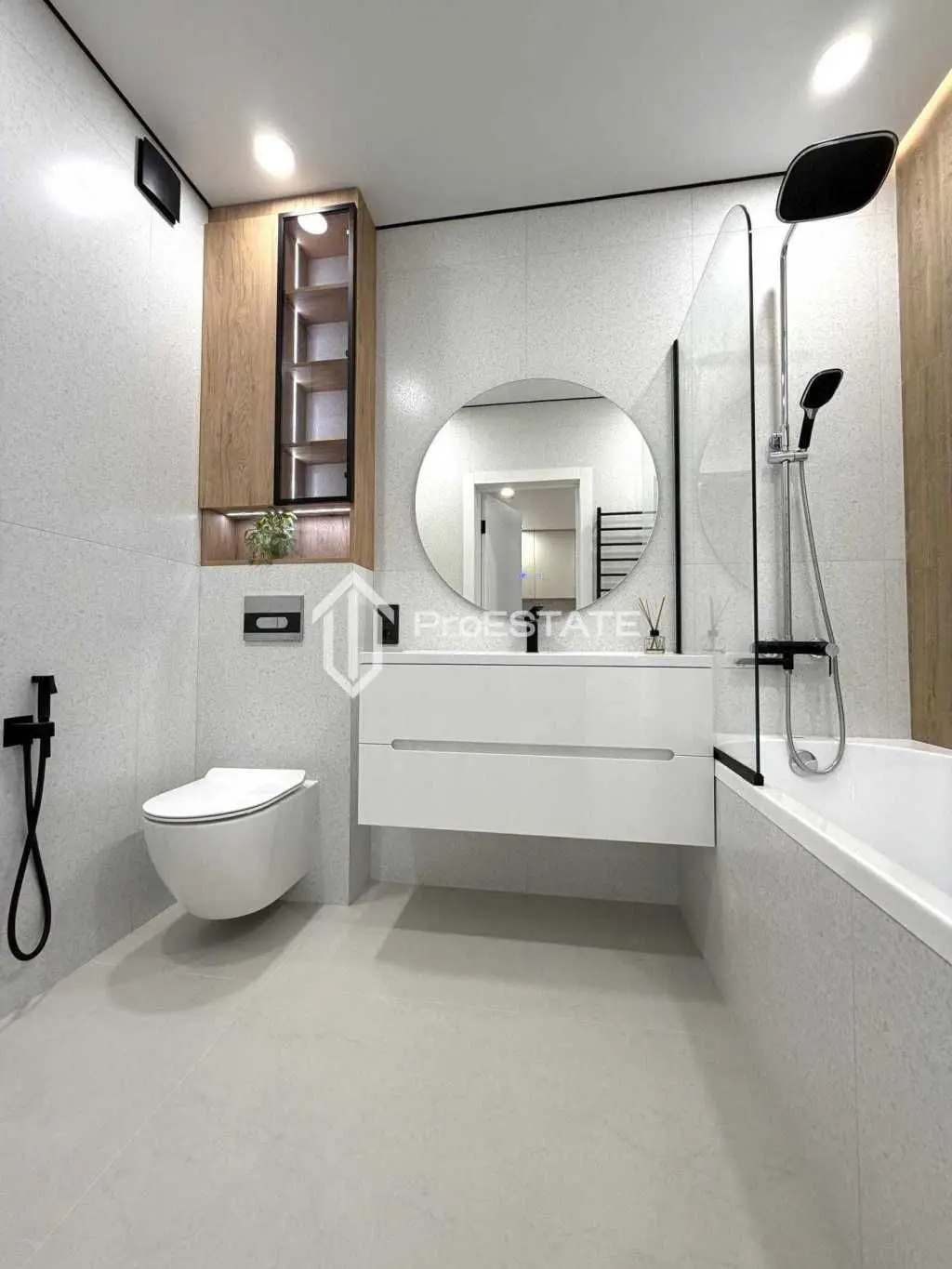 Фото Selling a 1-room apartment, 44 sq.m., Vsevoloda Zmiyenka street  Kyiv, price: 5271197 UAH, code 6957
