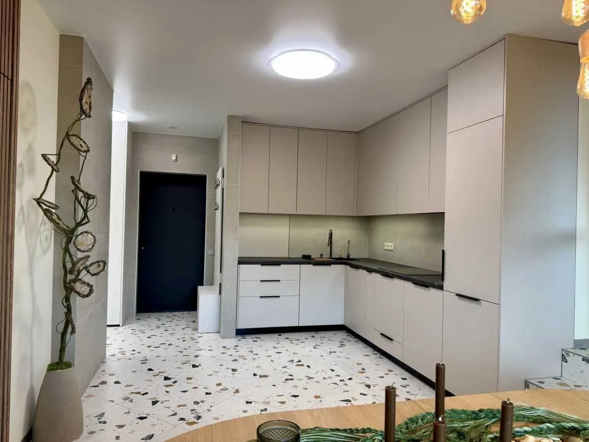 Фото Продаю 1 кімнатну квартиру, 55 кв. м, Воскресенська вул.  Київ, ціна: 160000 USD, код 6966