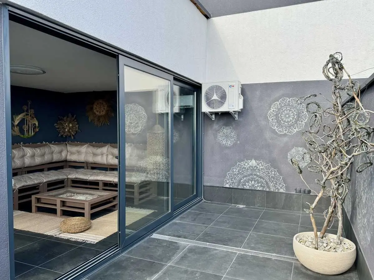 Фото Продаю 1 кімнатну квартиру, 55 кв. м, Воскресенська вул.  Київ, ціна: 160000 USD, код 6966