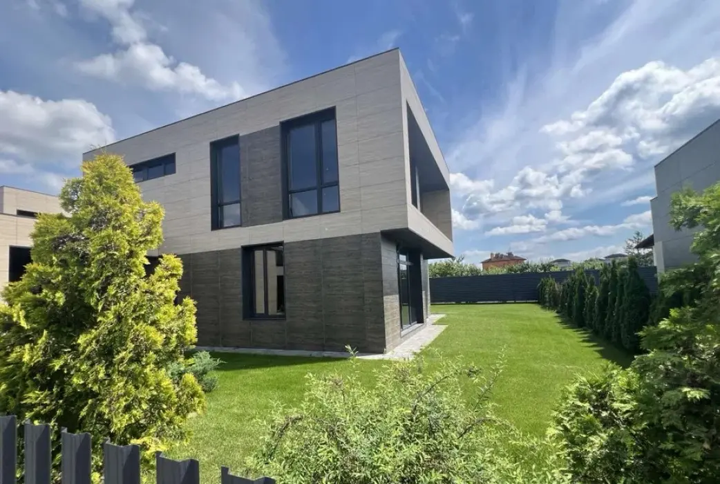 Фото Selling a house, 250 sq.m., Tsentralna street  Kyiv, price: 250000 $, code 6970