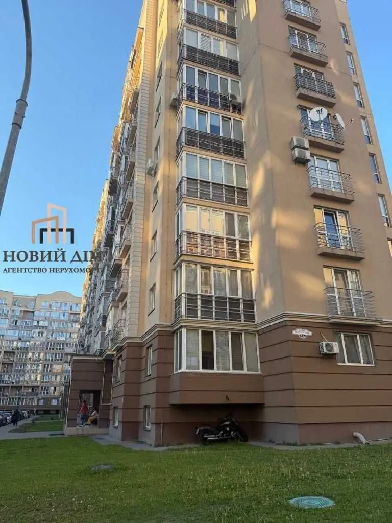 Фото Selling a 1-room apartment, 50.8 sq.m., Metrolohichna Street  Kyiv, price: 96000 USD, code 6972