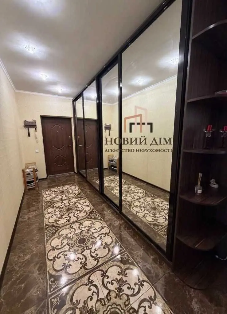 Фото Selling a 1-room apartment, 50.8 sq.m., Metrolohichna Street  Kyiv, price: 96000 USD, code 6972