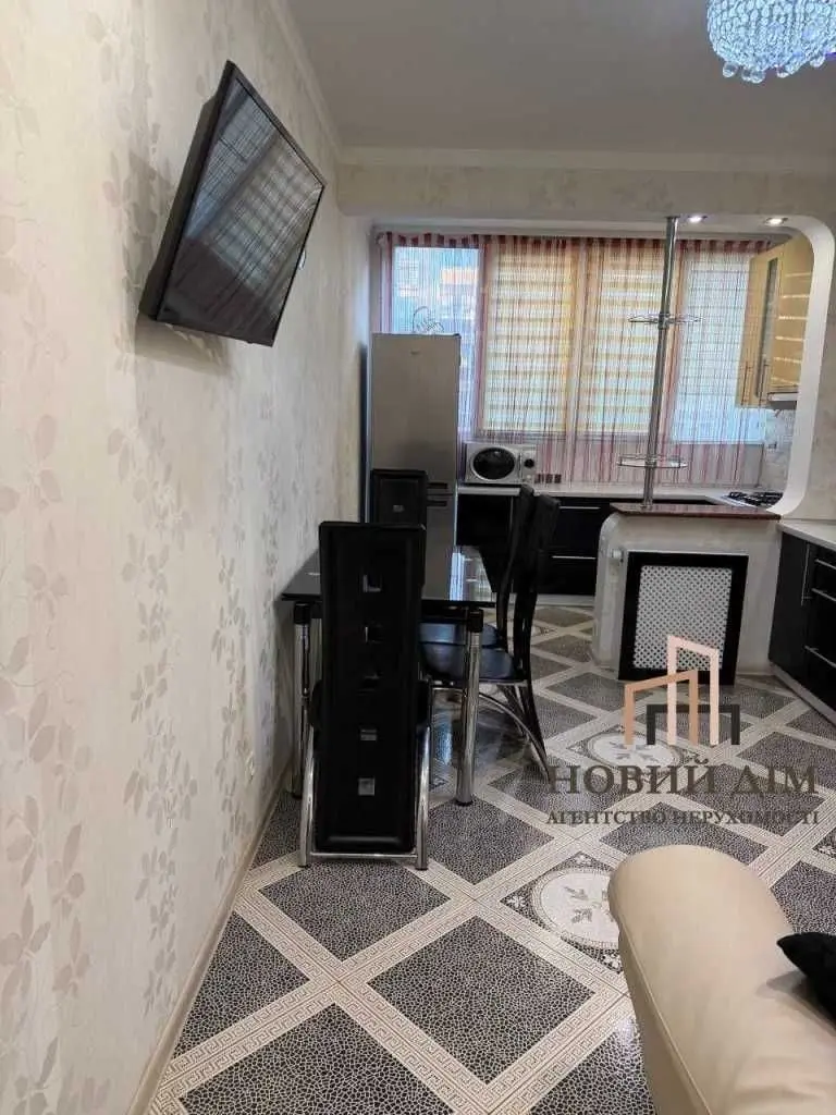 Фото Selling a 1-room apartment, 50.8 sq.m., Metrolohichna Street  Kyiv, price: 96000 USD, code 6972