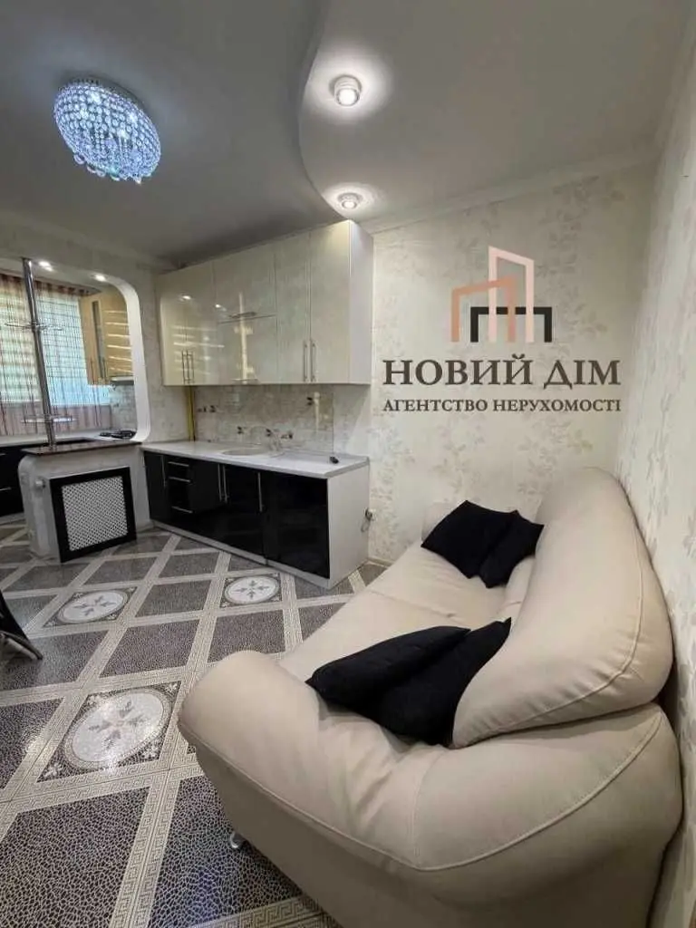 Фото Selling a 1-room apartment, 50.8 sq.m., Metrolohichna Street  Kyiv, price: 96000 USD, code 6972