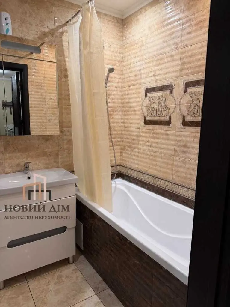 Фото Selling a 1-room apartment, 50.8 sq.m., Metrolohichna Street  Kyiv, price: 96000 USD, code 6972