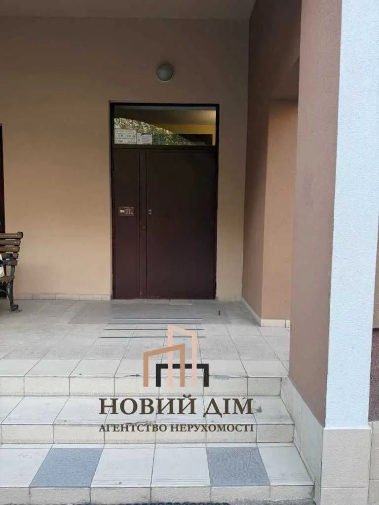 Фото Selling a 1-room apartment, 50.8 sq.m., Metrolohichna Street  Kyiv, price: 96000 USD, code 6972