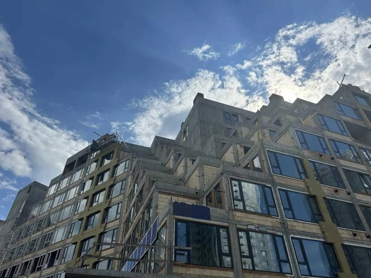 Фото Selling a 1-room apartment, 43.39 sq.m., Truskavetska Street  Kyiv, price: 86000 USD, code 6973