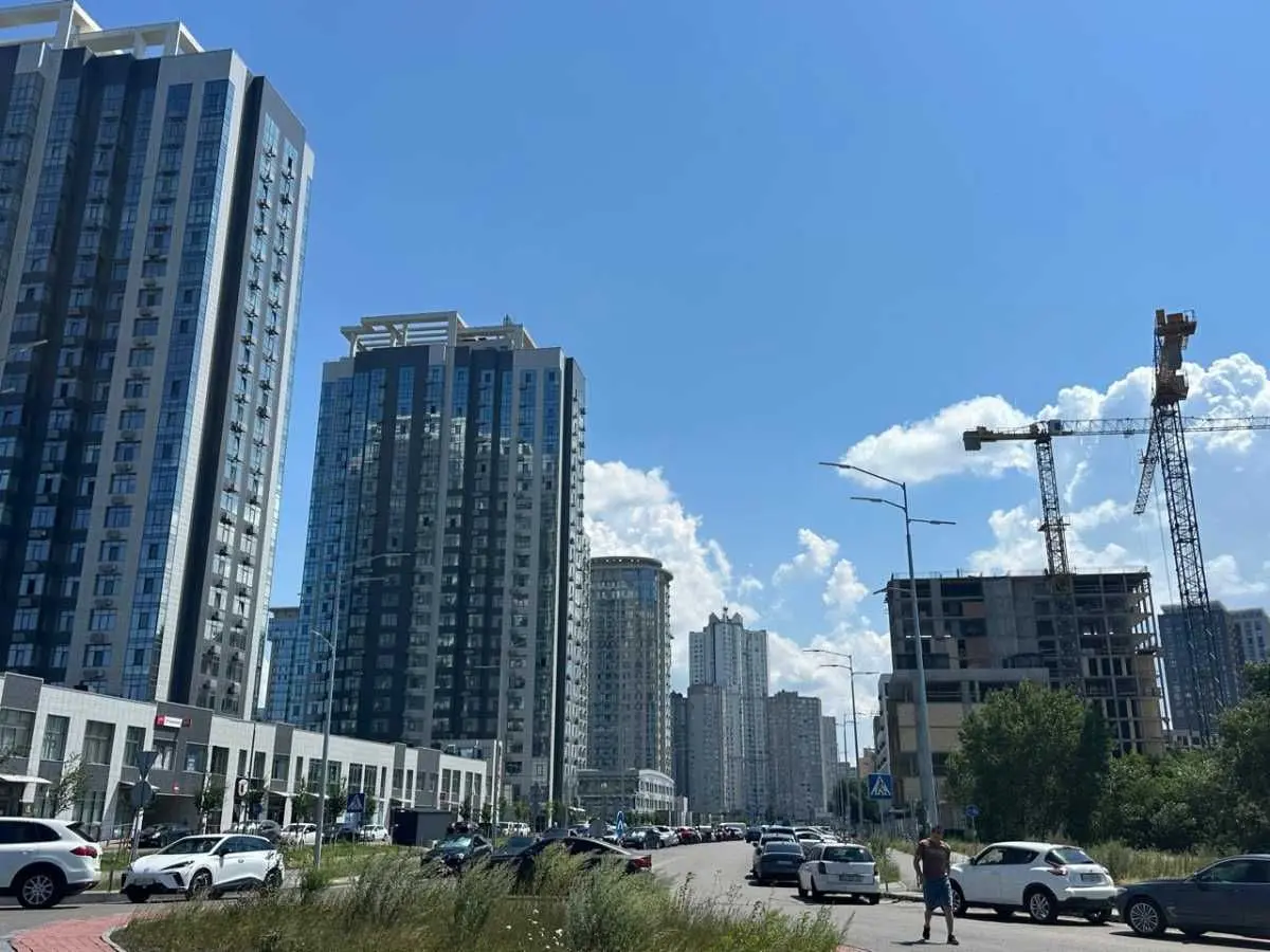 Фото Selling a 1-room apartment, 43.39 sq.m., Truskavetska Street  Kyiv, price: 86000 USD, code 6973