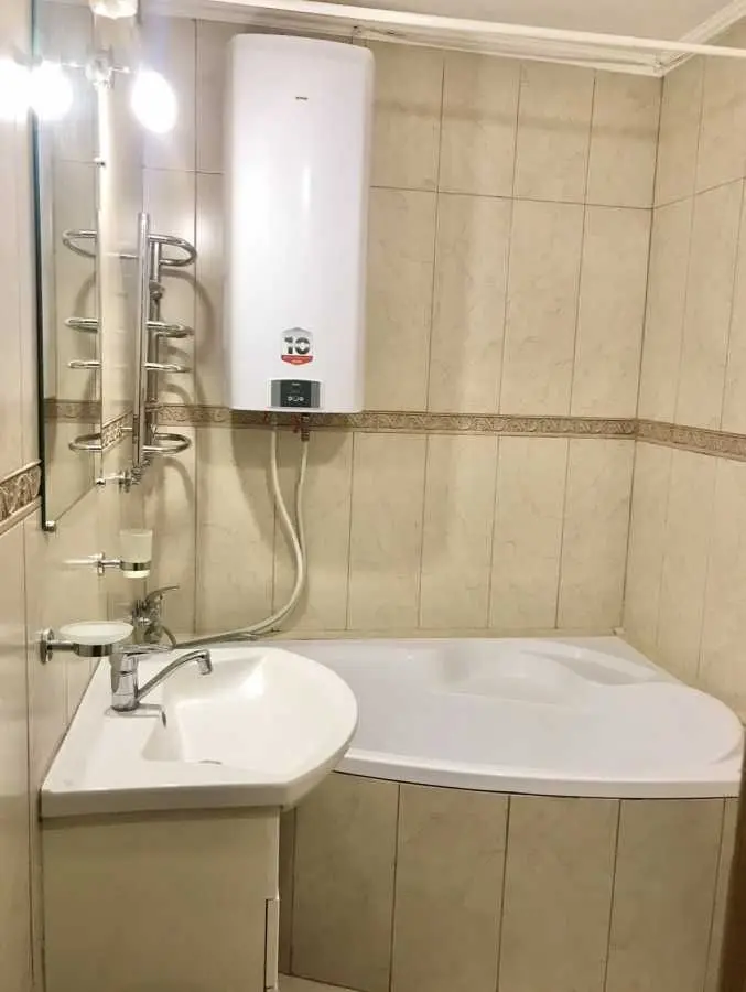 Фото Зняти 3 кімнатну квартиру, Героїв Дніпра вул. 38 Київ в довгострокову оренду, ціна: 23000 UAH, код 6975