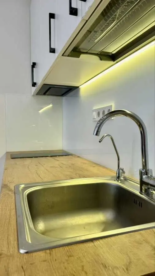Фото Продаю 1 кімнатну квартиру, 39 кв. м, Михайла Максимовича вул. (Онуфрія Трутенка) 26б Київ, ціна: 85000 USD, код 6980
