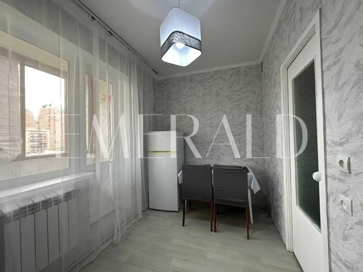 Фото Продаю 1 кімнатну квартиру, 38.6 кв. м, Володимира Дурдуківського вул. (Бонч-Бруєвича)  Київ, ціна: 45990 USD, код 6983
