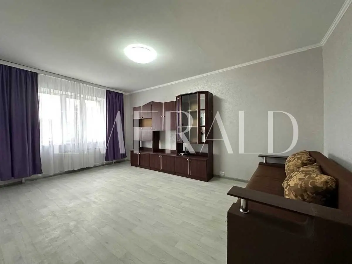 Фото Продаю 1 кімнатну квартиру, 38.6 кв. м, Володимира Дурдуківського вул. (Бонч-Бруєвича)  Київ, ціна: 45990 USD, код 6983