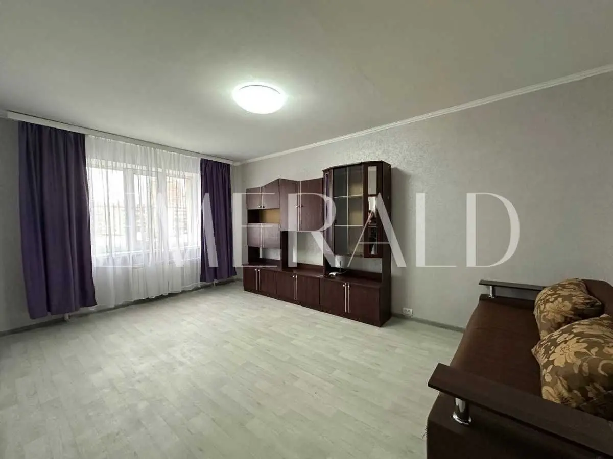 Фото Продаю 1 кімнатну квартиру, 38.6 кв. м, Володимира Дурдуківського вул. (Бонч-Бруєвича)  Київ, ціна: 45990 USD, код 6983