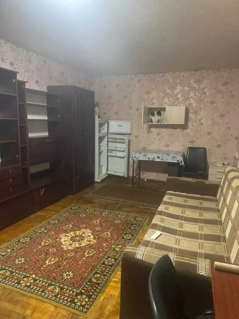 Фото Продаю 1-комнатную квартиру, 27.35 кв. м, Светлицкого ул.  Киев, цена: 24000 USD, код 6985