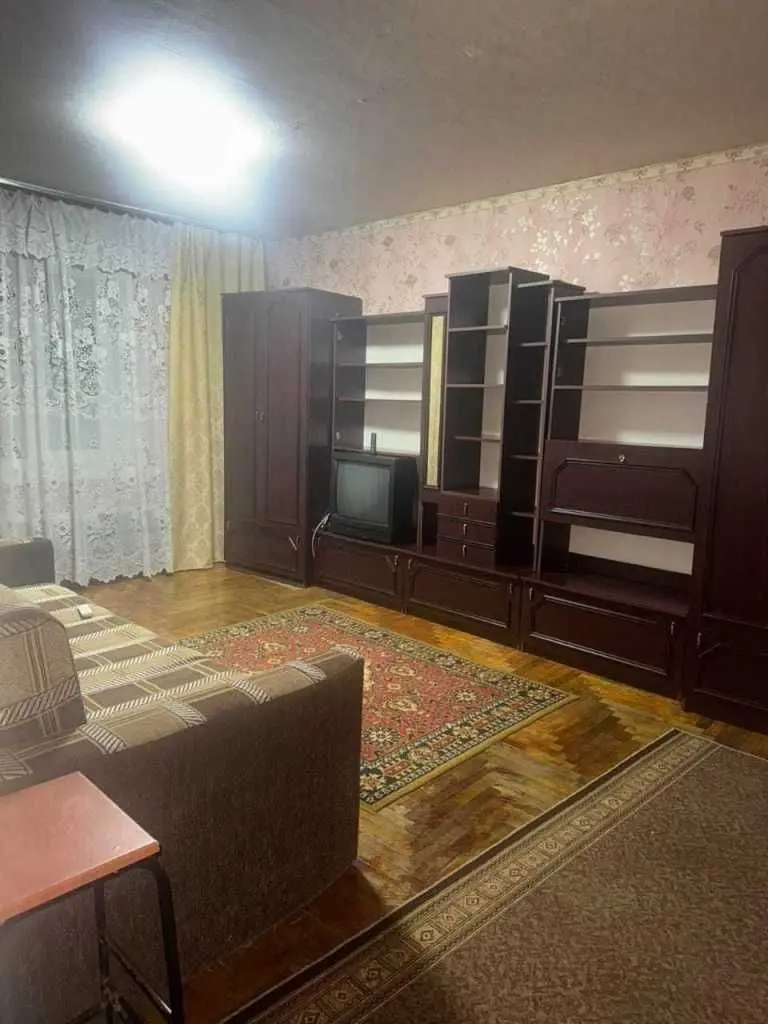 Фото Продаю 1-комнатную квартиру, 27.35 кв. м, Светлицкого ул.  Киев, цена: 24000 USD, код 6985