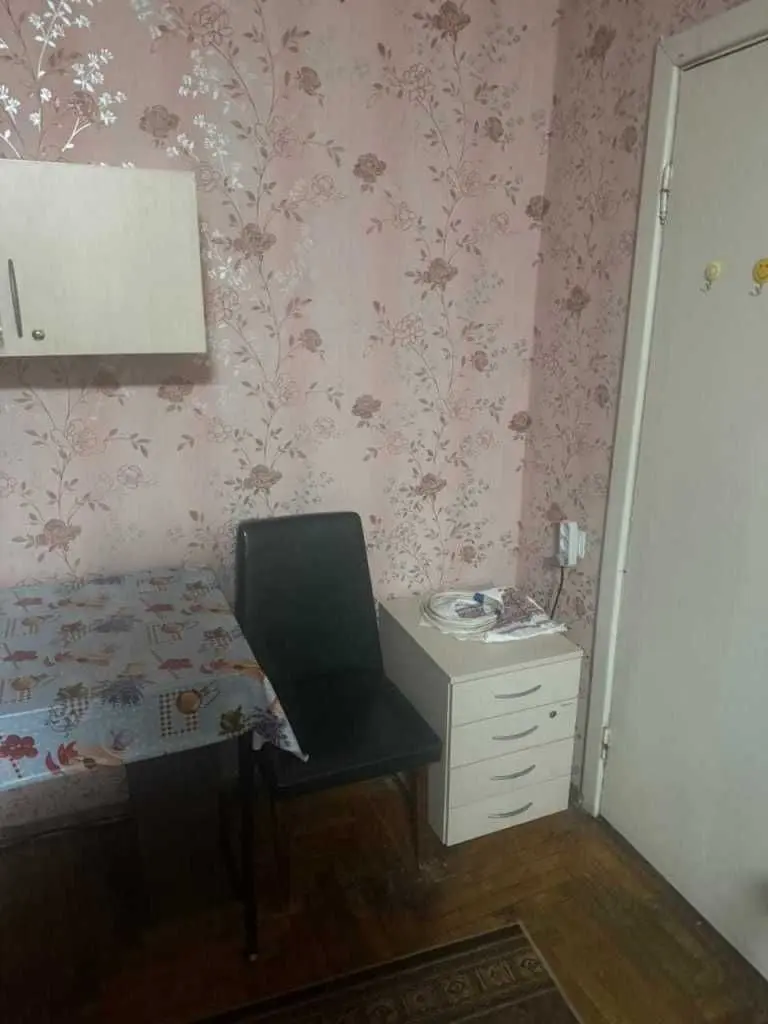 Фото Продаю 1-комнатную квартиру, 27.35 кв. м, Светлицкого ул.  Киев, цена: 24000 USD, код 6985