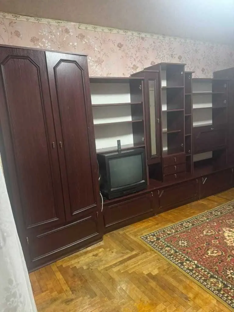 Фото Продаю 1-комнатную квартиру, 27.35 кв. м, Светлицкого ул.  Киев, цена: 24000 USD, код 6985