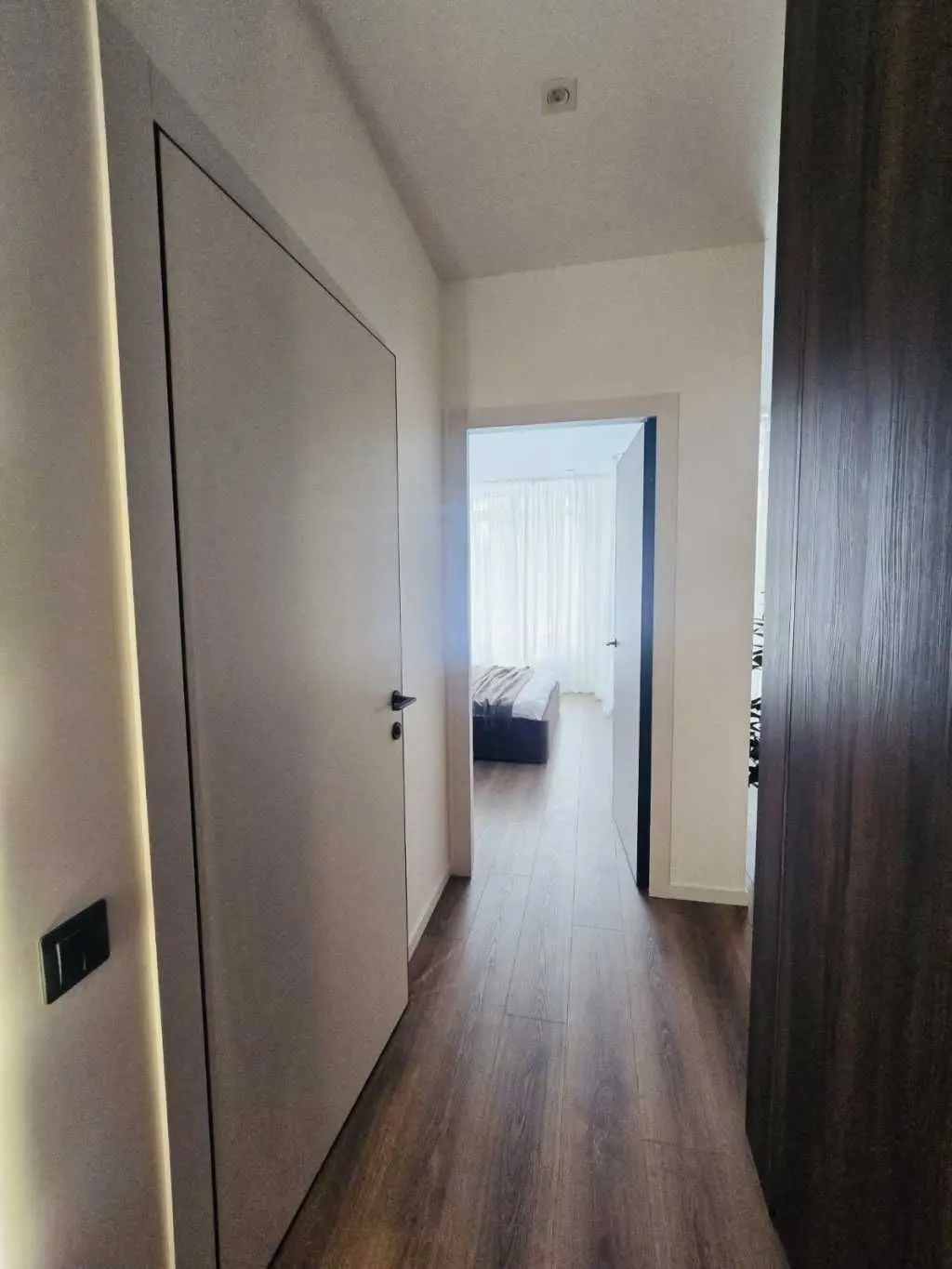 Фото Продаю 1-комнатную квартиру, 37 кв. м, Братская ул. 8 Киев, цена: 150000 USD, код 6986