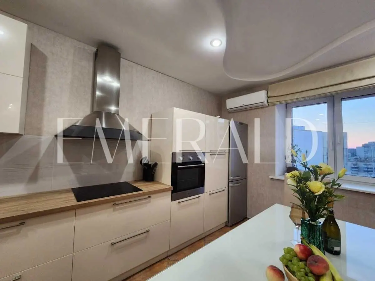 Фото Продаю 3 кімнатну квартиру, 90.8 кв. м, Вишняківська вул.  Київ, ціна: 115000 USD, код 6988