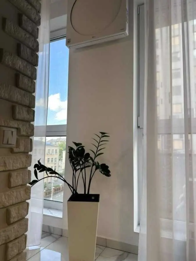 Фото Rent a 1-room apartment, Antonovycha Street (Horkoho Street)  Kyiv for long-term rent, price: 900 USD, code 6990