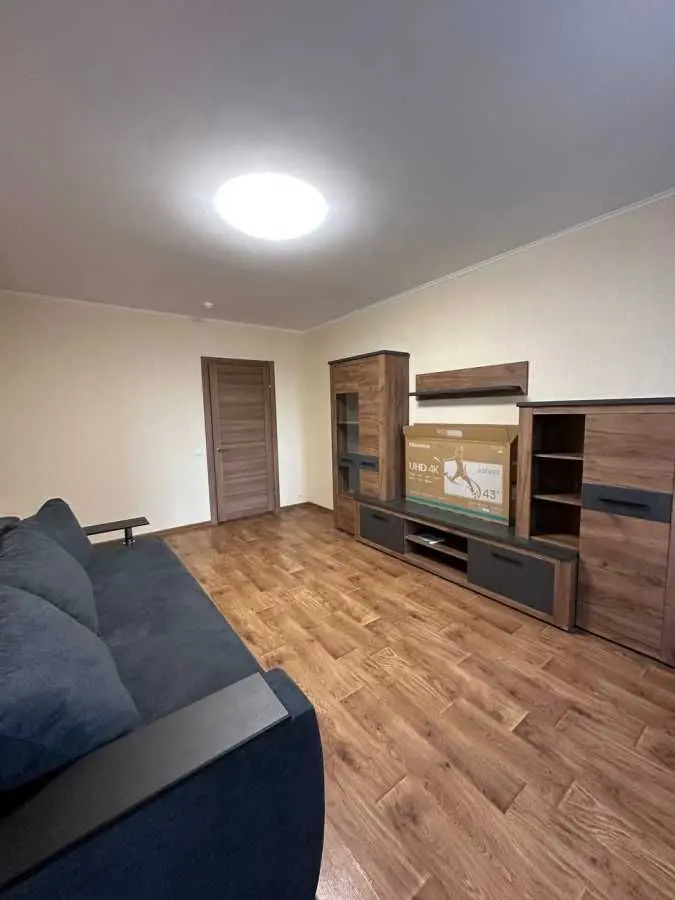 Фото Продаю 1 кімнатну квартиру, 48 кв. м, Коноплянська вул.  Київ, ціна: 75000 USD, код 6992