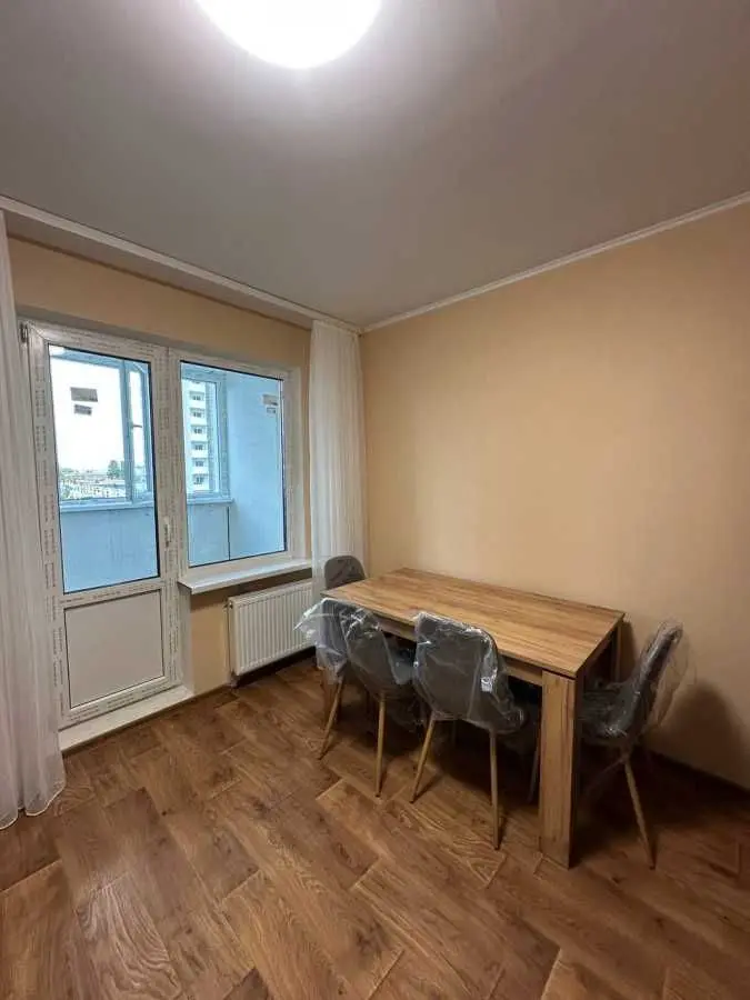 Фото Продаю 1 кімнатну квартиру, 48 кв. м, Коноплянська вул.  Київ, ціна: 75000 USD, код 6992