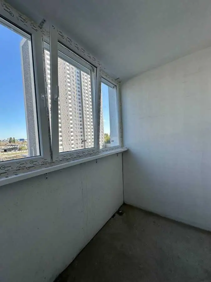 Фото Продаю 1 кімнатну квартиру, 48 кв. м, Коноплянська вул.  Київ, ціна: 75000 USD, код 6992