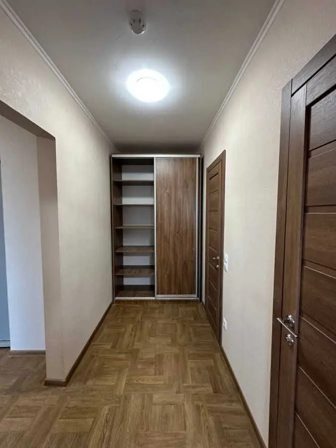 Фото Продаю 1 кімнатну квартиру, 48 кв. м, Коноплянська вул.  Київ, ціна: 75000 USD, код 6992
