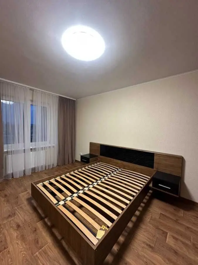 Фото Продаю 2 кімнатну квартиру, 72.2 кв. м, Коноплянська вул.  Київ, ціна: 98000 USD, код 6993