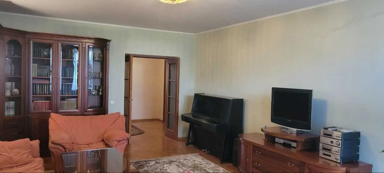 Фото Продаю 3 кімнатну квартиру, 110.5 кв. м, Солом’янська вул. 30 Київ, ціна: 160000 USD, код 6994