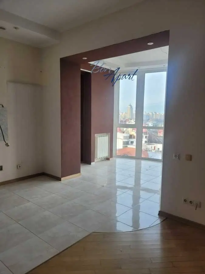 Фото Selling a 3-room apartment, 116 sq.m., Heroiv Stalinhrada Avenue  Kyiv, price: 390000 USD, code 6995