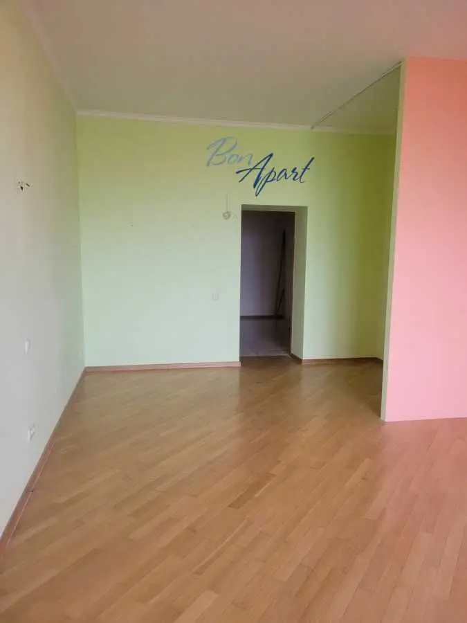 Фото Selling a 3-room apartment, 116 sq.m., Heroiv Stalinhrada Avenue  Kyiv, price: 390000 USD, code 6995