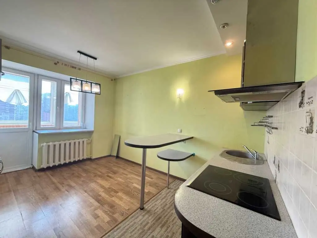 Фото Selling a 1-room apartment, 57 sq.m., Sribnokilska Street 24 Kyiv, price: 80000 USD, code 6997