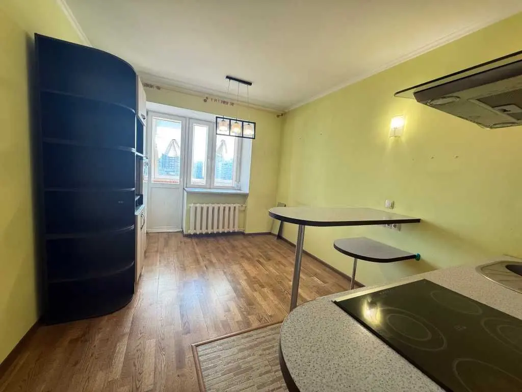 Фото Selling a 1-room apartment, 57 sq.m., Sribnokilska Street 24 Kyiv, price: 80000 USD, code 6997