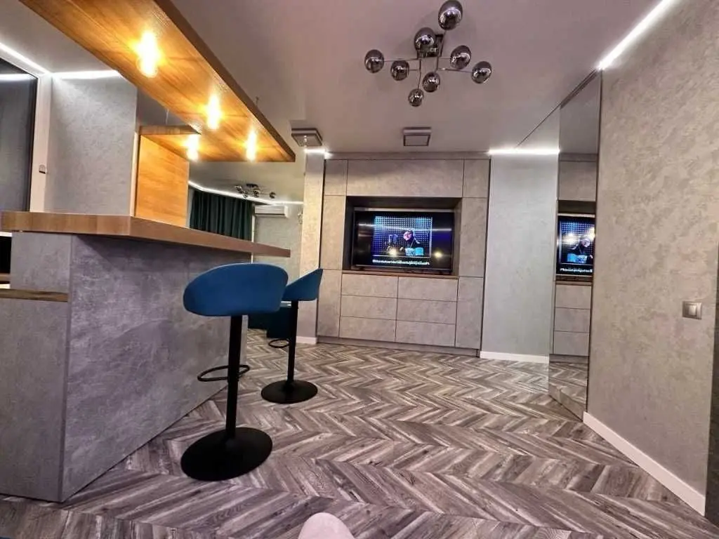 Фото Selling a 2-room apartment, 72 sq.m., Mykoly Bazhana Avenue 16 Kyiv, price: 104000 USD, code 6998