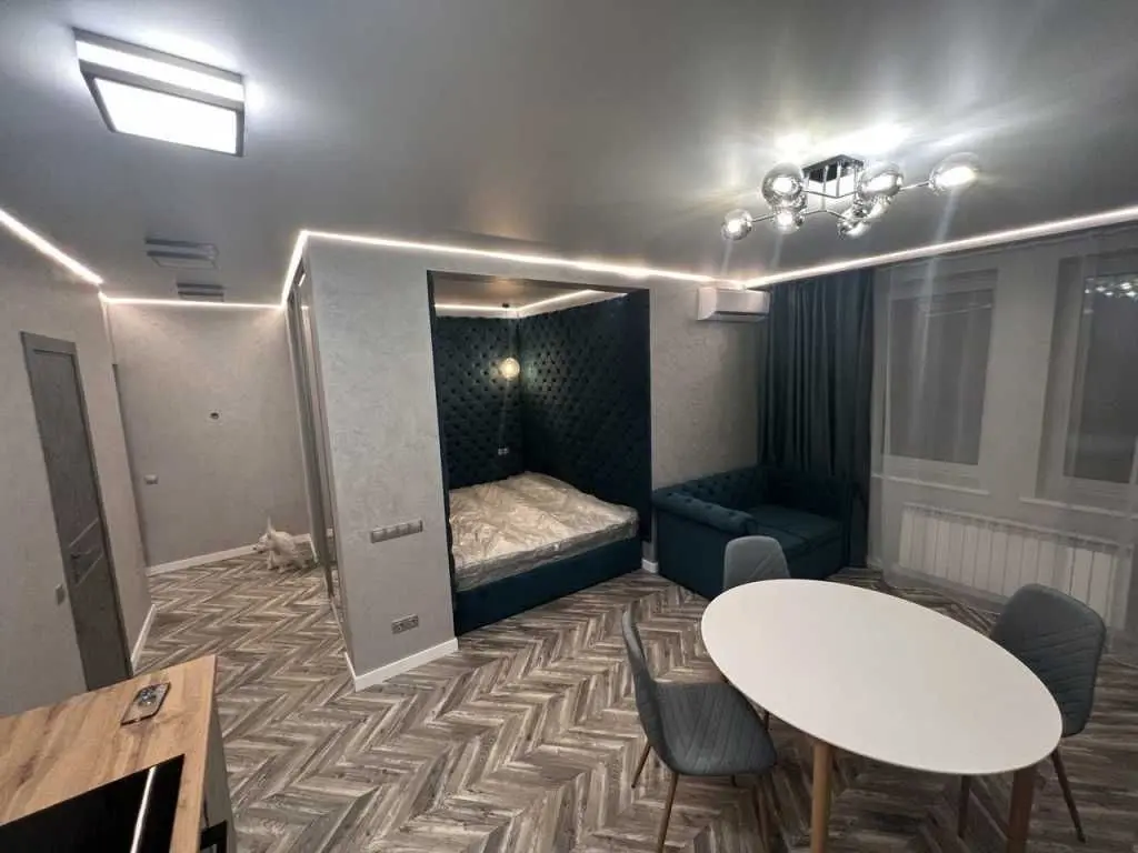 Фото Selling a 2-room apartment, 72 sq.m., Mykoly Bazhana Avenue 16 Kyiv, price: 104000 USD, code 6998