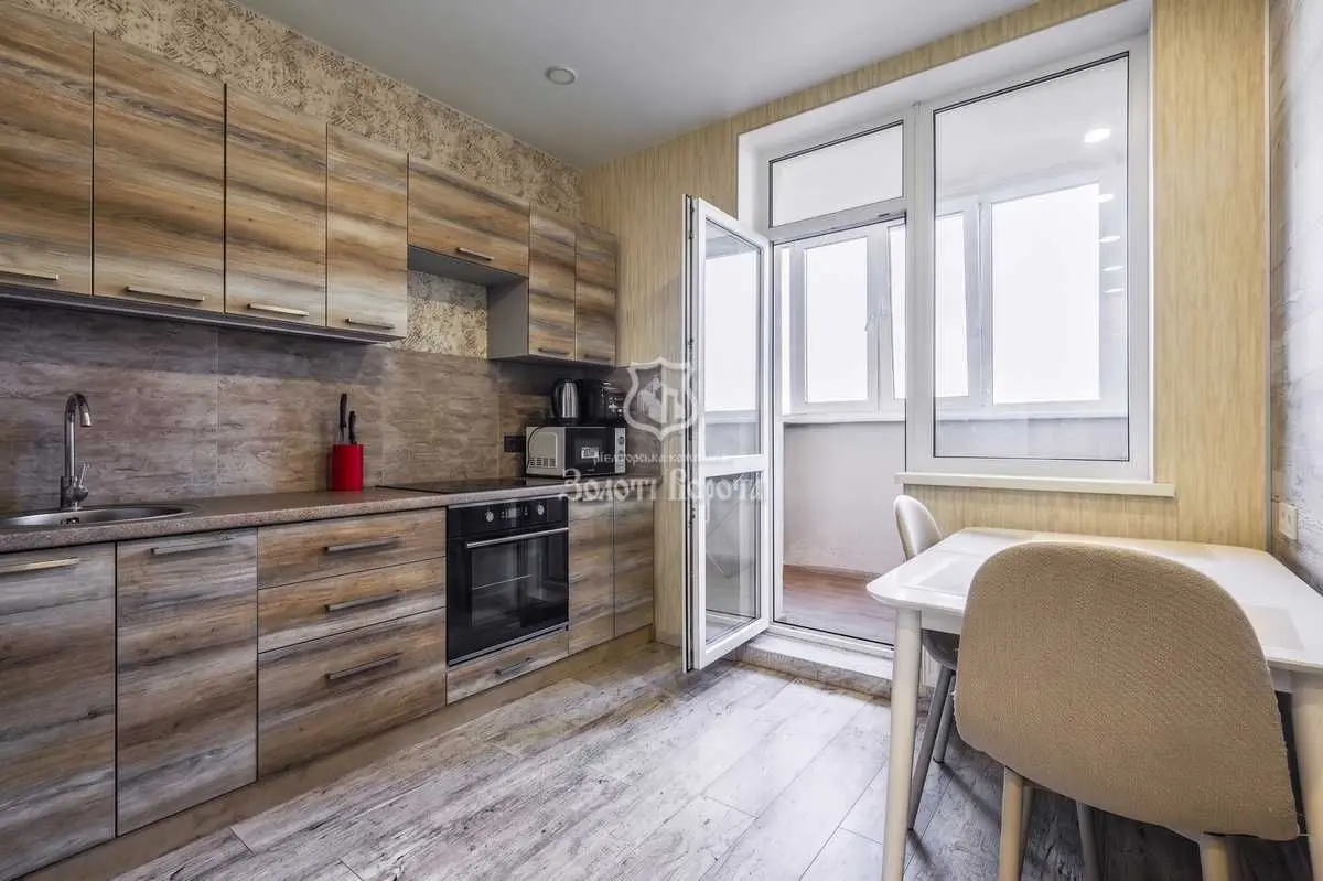 Фото Selling a 1-room apartment, 44 sq.m., Kyivska Street 247 Brovary, price: 52000 USD, code 7008