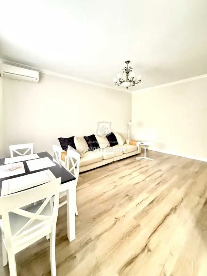 Фото Selling a 2-room apartment, 77.7 sq.m., Mykoly Pymonenka Street 4 Kyiv, price: 98000 USD, code 7010
