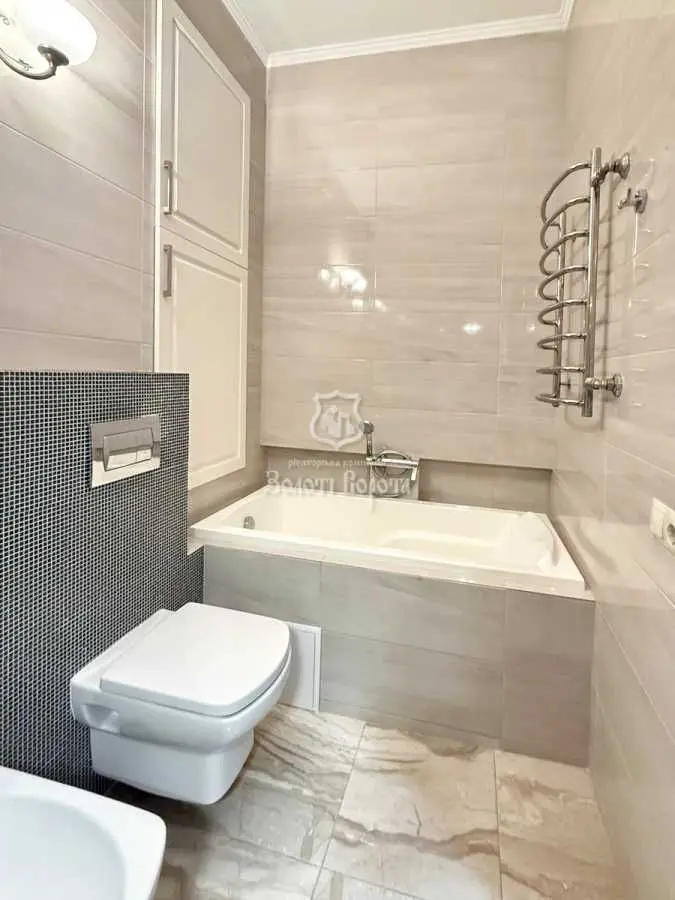 Фото Selling a 2-room apartment, 77.7 sq.m., Mykoly Pymonenka Street 4 Kyiv, price: 98000 USD, code 7010