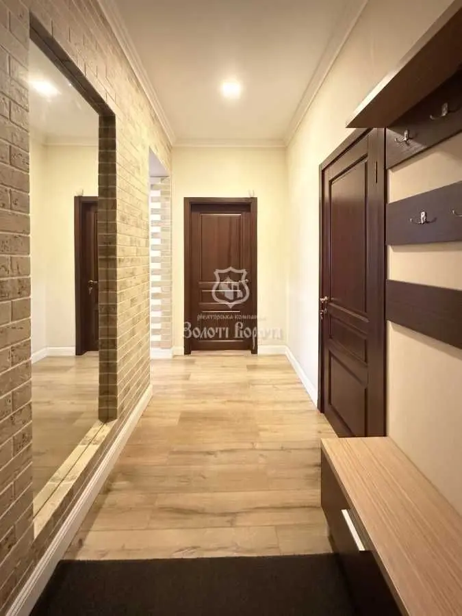 Фото Selling a 2-room apartment, 77.7 sq.m., Mykoly Pymonenka Street 4 Kyiv, price: 98000 USD, code 7010